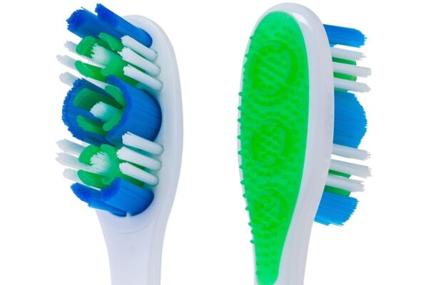 Colgate 360° brosse à dents medium
